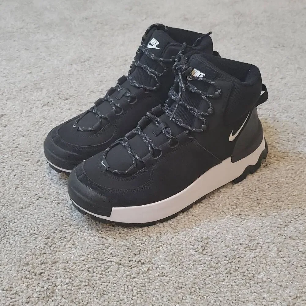 Nike Women's City Classic Boot Shoes Sneakers Size 9.5